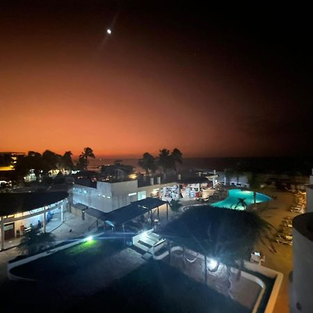 Loki Del Mar Hostel Mancora Exterior photo