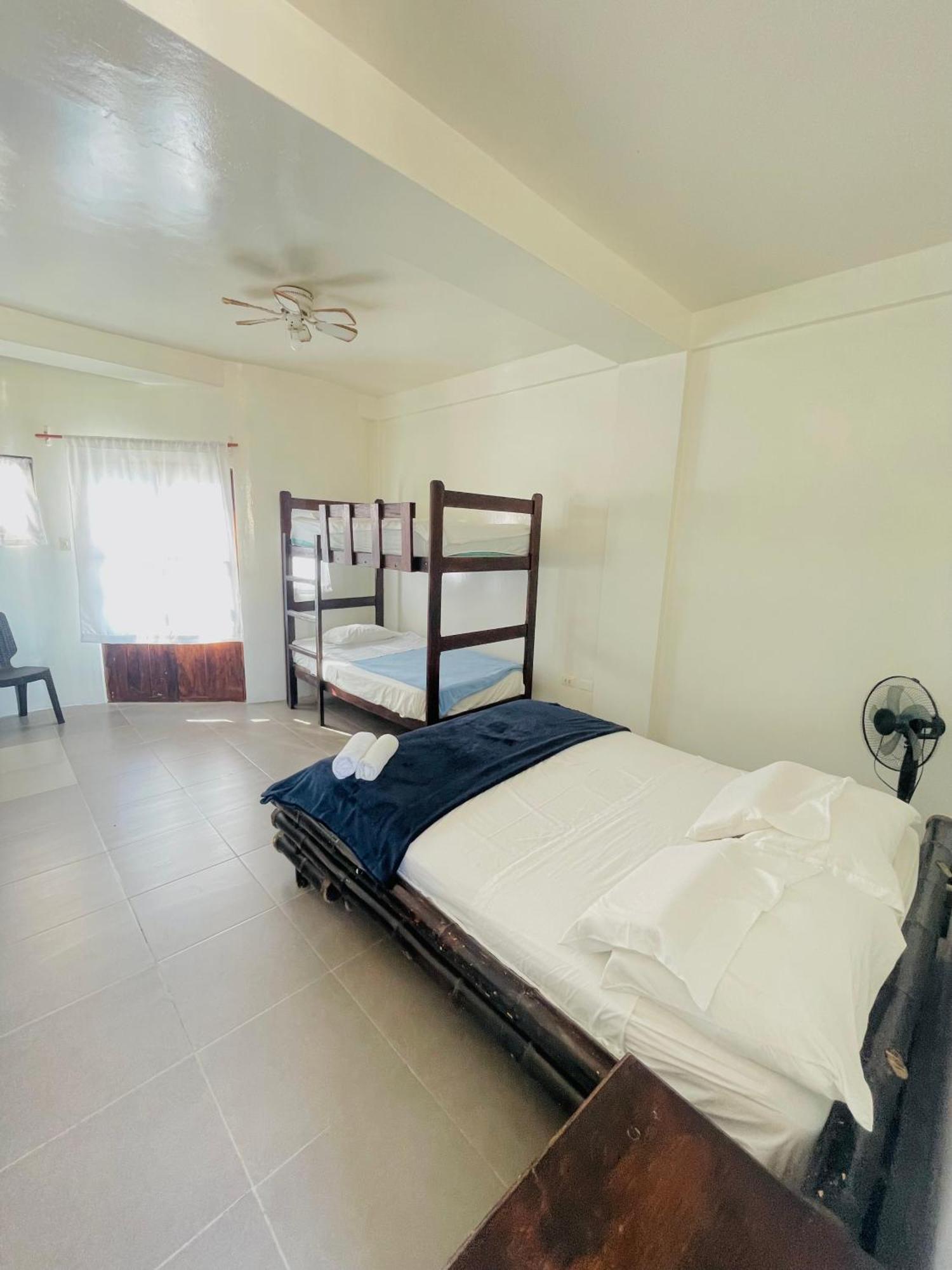 Loki Del Mar Hostel Mancora Exterior photo